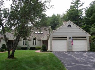 24 Peninsula Dr, Stratham, NH 03885