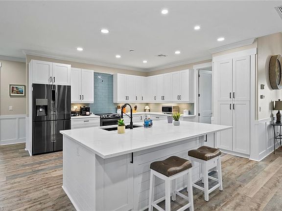 4th image of 17544 Taylor DR