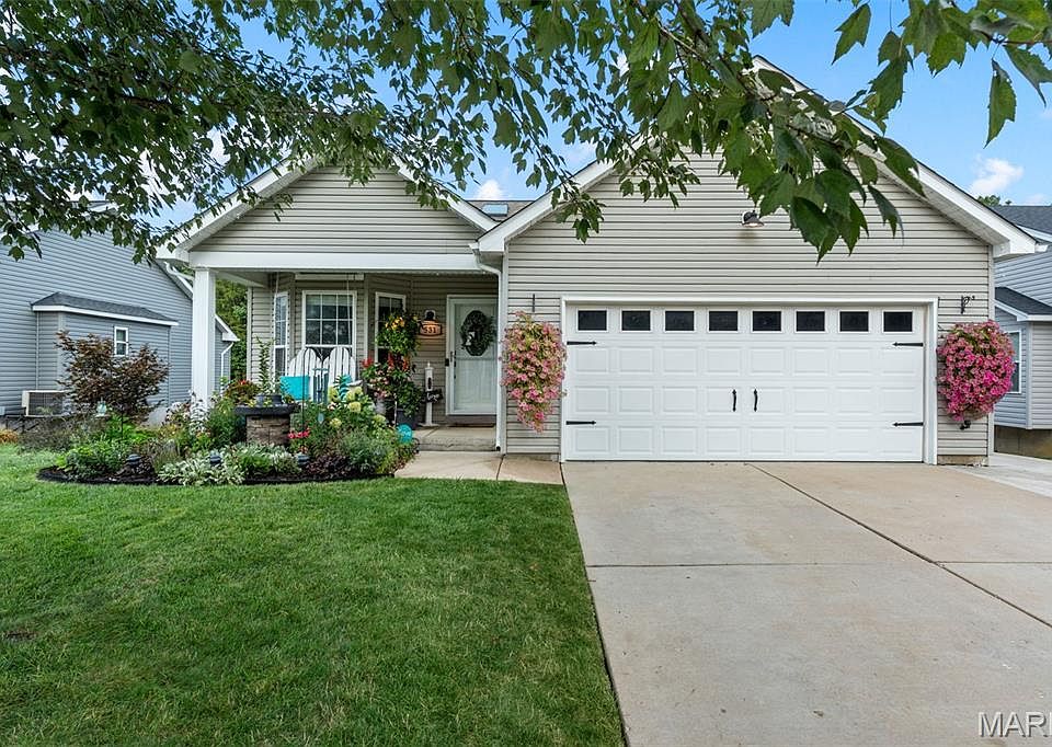1st image of 531 Indian Lake Dr