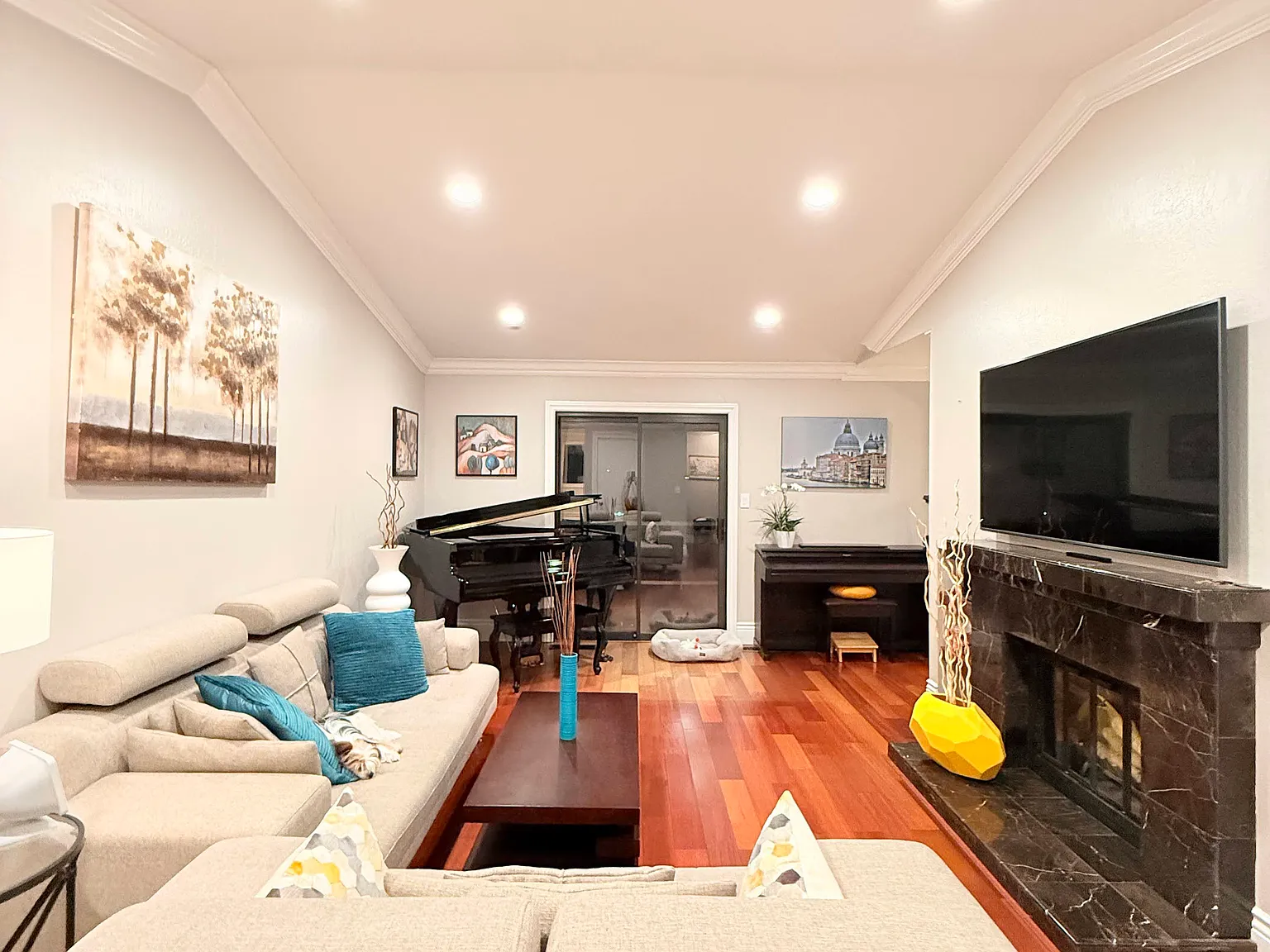 2 bed, 1197 sqft, $3,650 — Photo 4