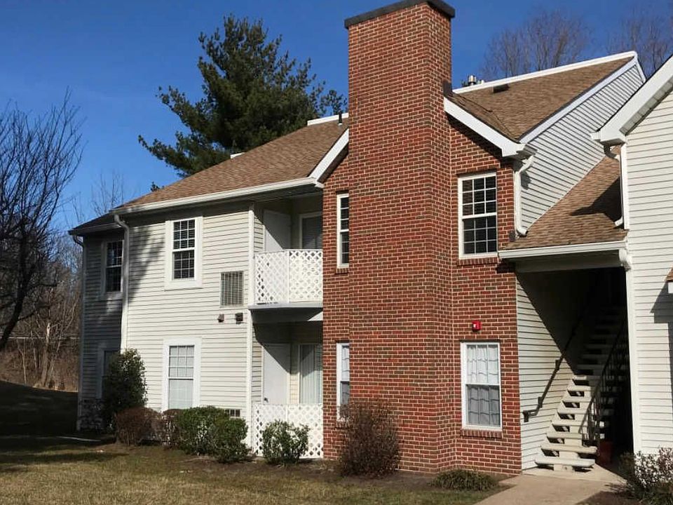 1st image of 803 Diamond Dr #803