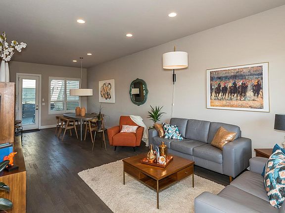 5th image of 5043 N Valentia St #102