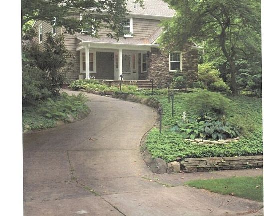 2nd image of 3031 Kingston Cir