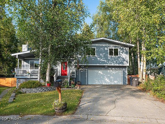 3rd image of 3311 Wells Cir