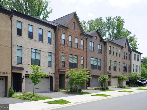 4507 Plateau Dr, Fairfax, VA 22030