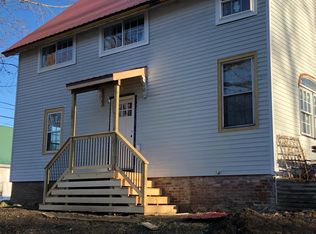 41 Maple St #C, Gardiner, ME 04345