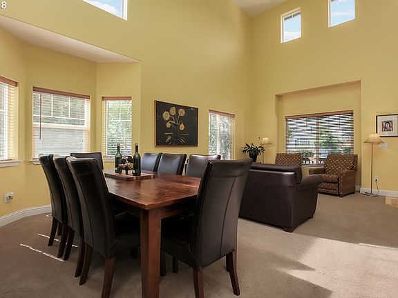 5th image of 398 NW Malia Ln