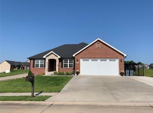 2829 Clear Spring Pl, Jackson, MO 63755