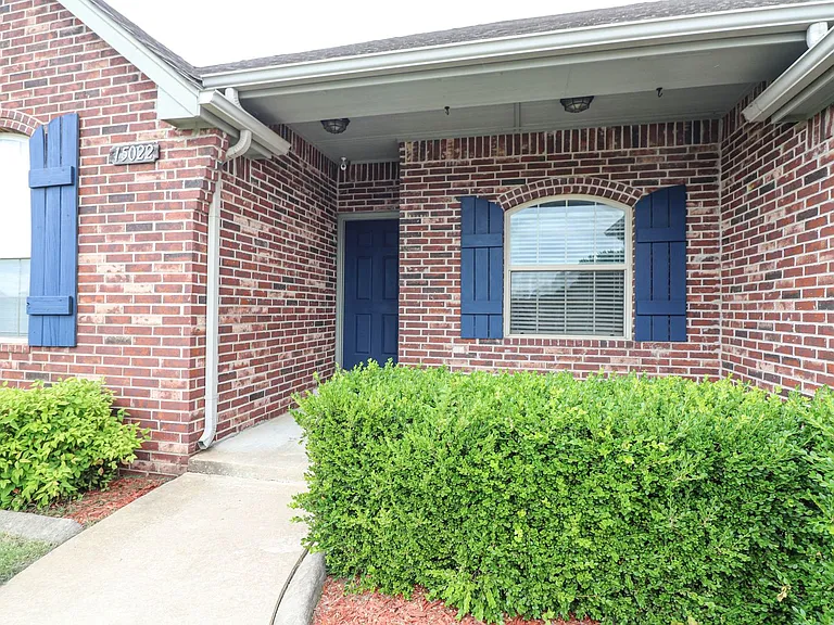 15022 S Justin Ave — Photo 2
