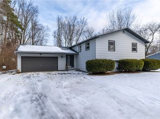 2131 Evergreen Ln, Ontario, NY 14519