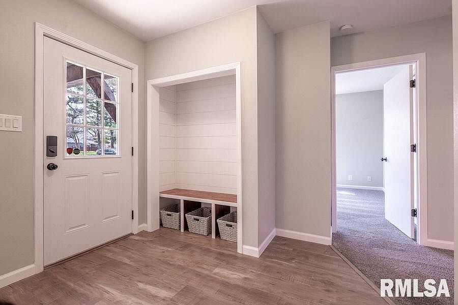 422 E High Point Dr, Peoria, IL 61614 Zillow