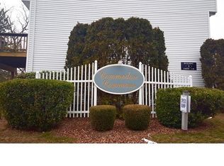 9 Commodore Cmns, Derby, CT 06418