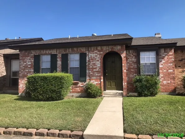1507 Barcelona Way, Baytown, TX 77520