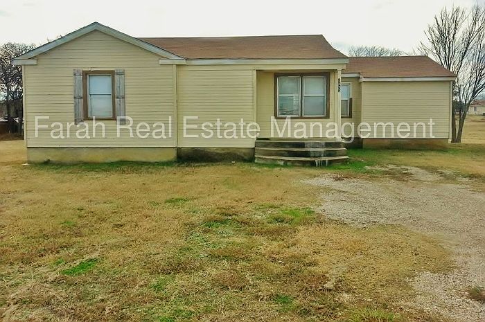 1st image of 5409 Farah Pl