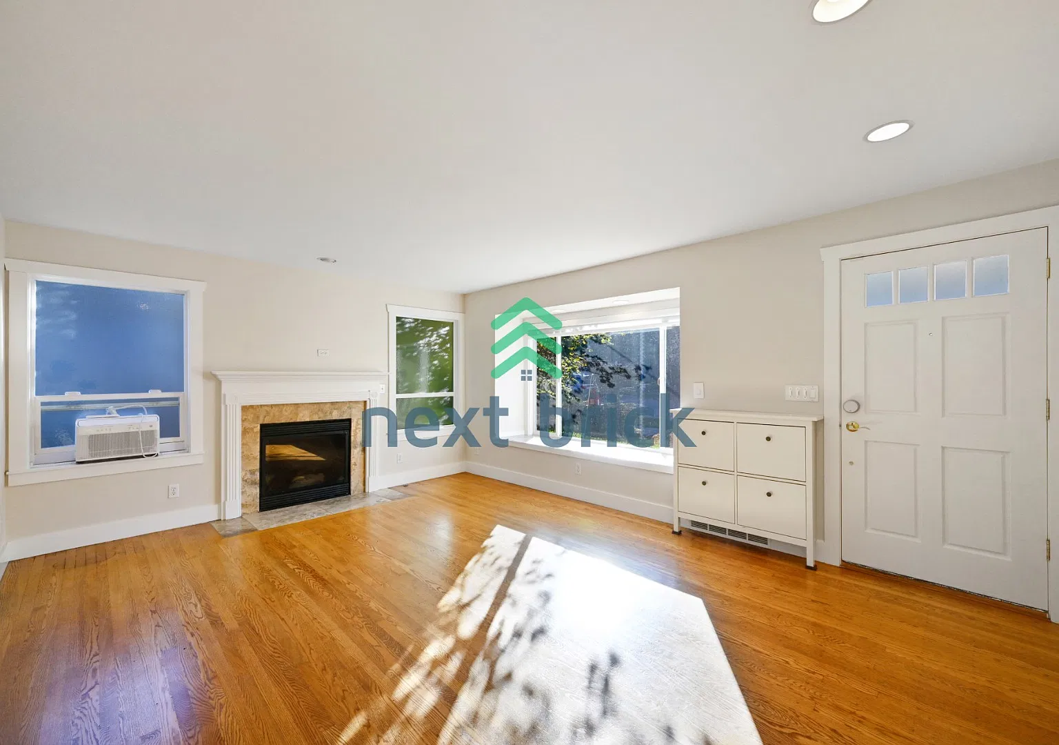 "Charming 3-Bed, 3-Bath Oasis in Seattle's Heart Spacious 2,440 Sq. Ft. at 3850 24th Ave W!" — Photo 2