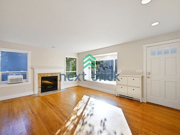 2nd image of 3850 24th Ave W