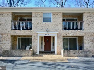 5916 Cove Landing Rd APT 203, Burke, VA 22015