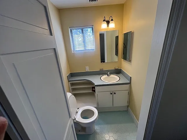 835 W Home Ave #D — Photo 17