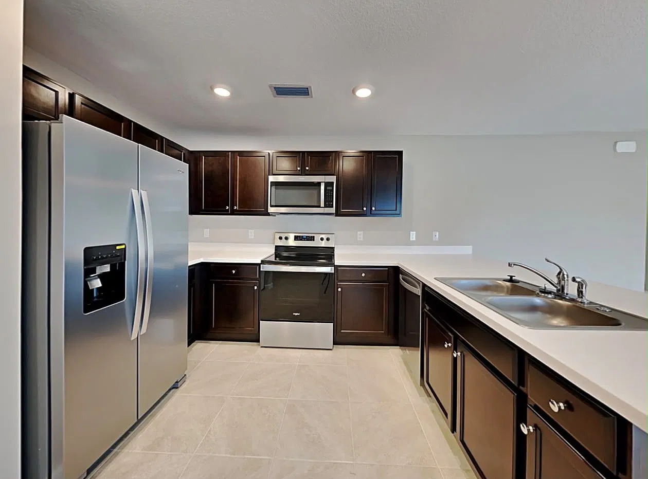 3 bed, 1222 sqft, $1,560 — Photo 3