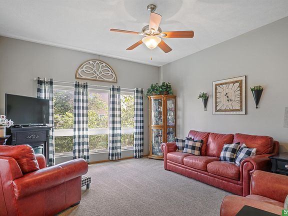 5th image of 4505 Clearwater Dr