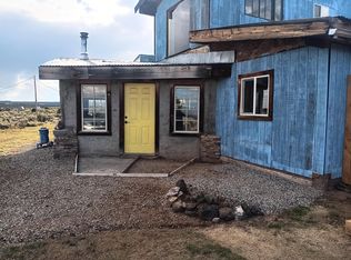 27 Blanco Rd, Tres Piedras, NM 87577