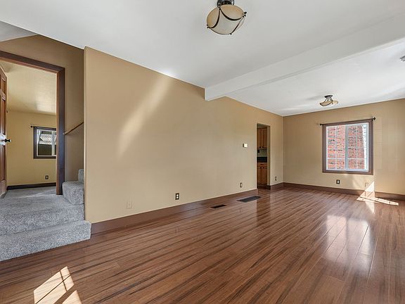 3rd image of 6833 N Missouri Ave