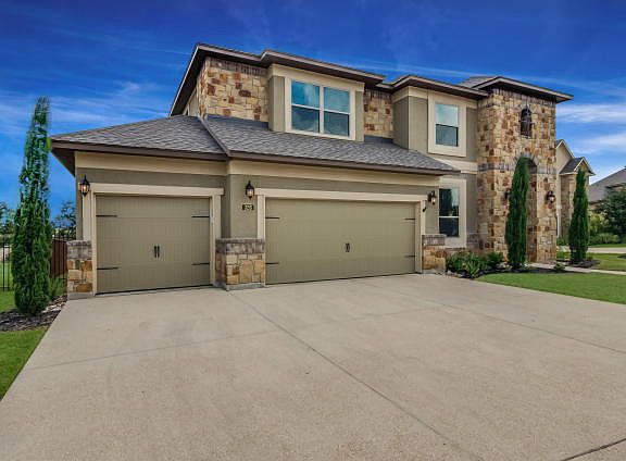 3 Car Garage & Plenty Space