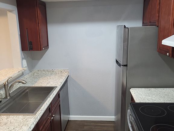 4th image of 788 Vista Dr #788
