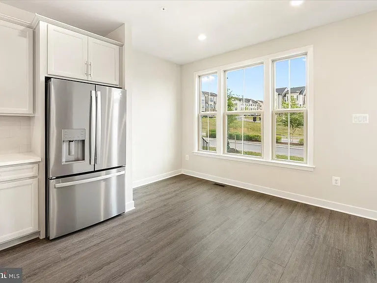 10132 Lake Linganore Blvd — Photo 7