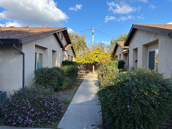 4th image of 9526 N Hinton Ave
