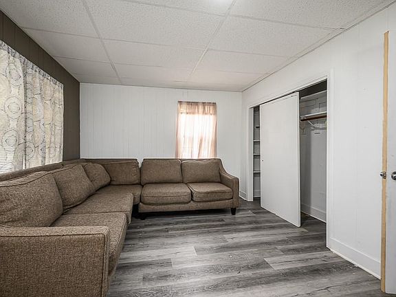 4th image of 512 N 12th St
