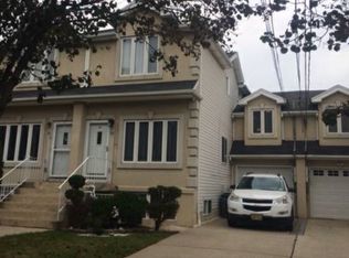 59 Boulder St, Staten Island, NY 10312