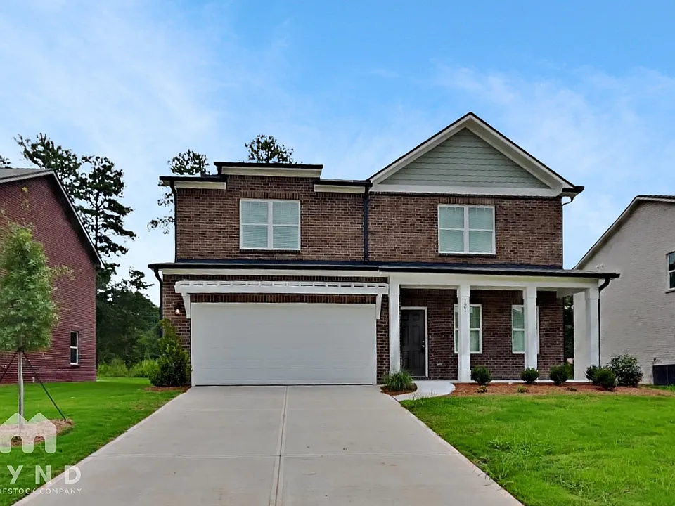 121 Maison Dr