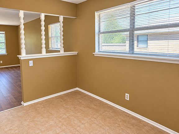 5th image of 3549 S Lynn St APT A