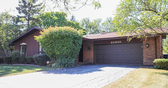 20900 Sparta Ln photo 1