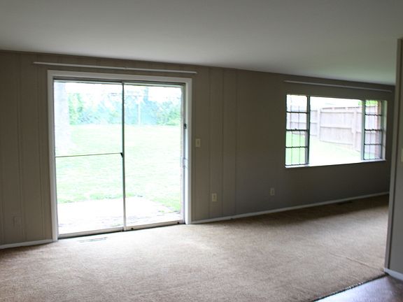 4th image of 6412 Celestine St