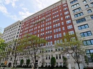219 E Lake Shore Dr APT 4D, Chicago, IL 60611