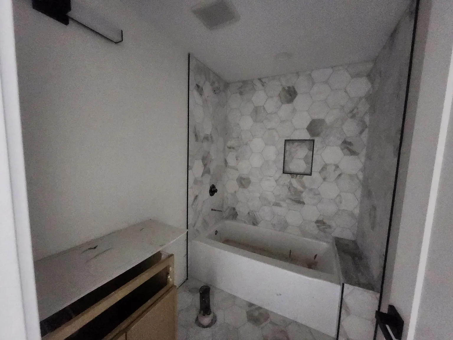 2 bed, $1,350 — Photo 2