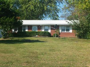 21381 S Mount Pleasant Rd, Hartsburg, MO 65039