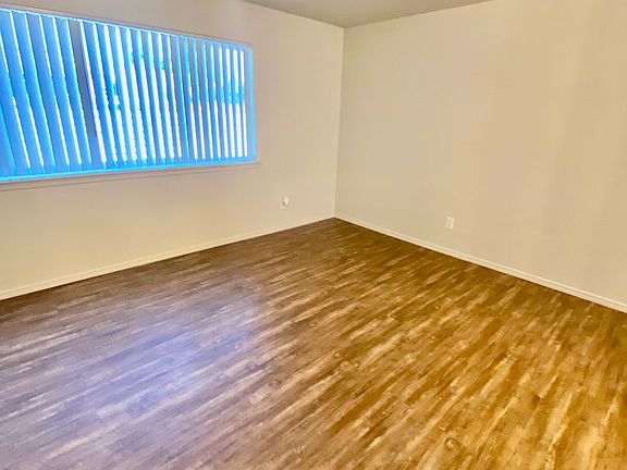5th image of 4532 S Henderson St APT 14