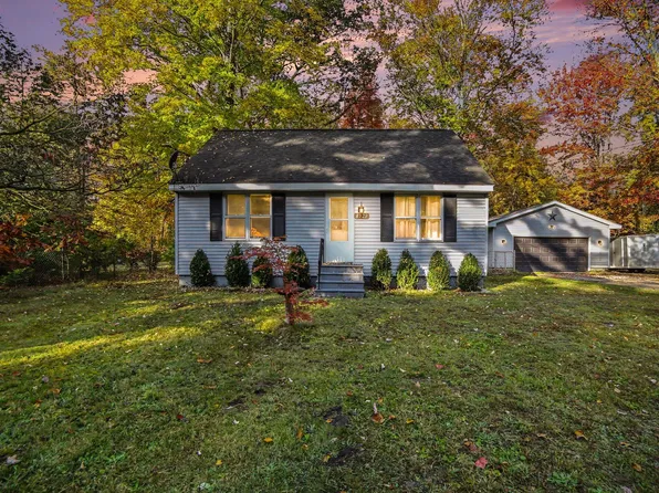 4929 Dalson Rd, Twin Lake, MI 49457