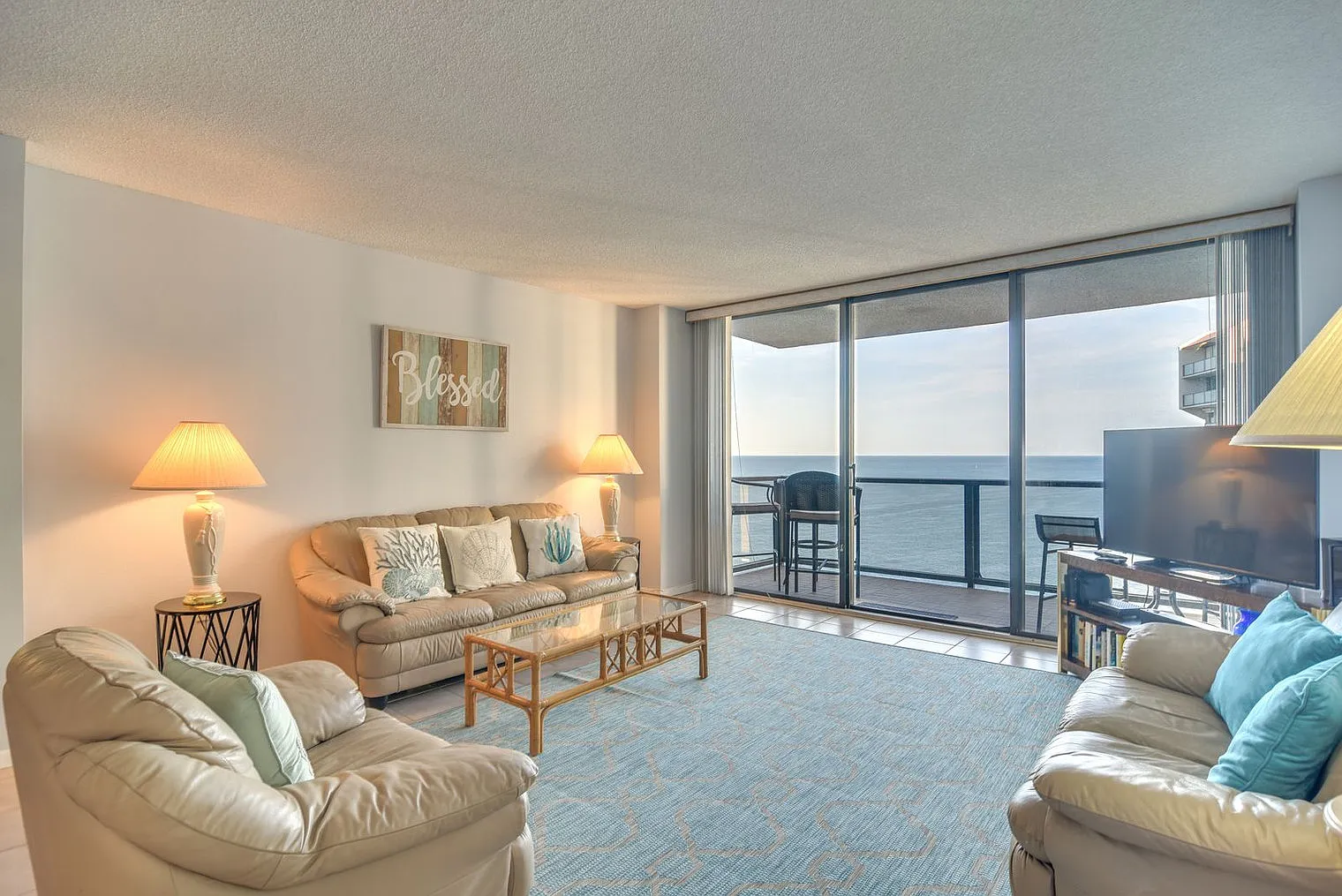 2 bed, 2.0 bath, 1259 sqft, $3,823 — Photo 1
