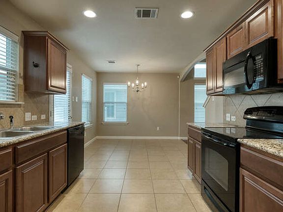5th image of 1905 Enchanted Rock Dr