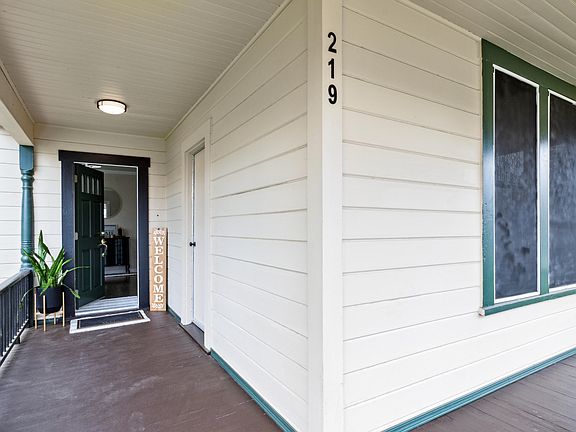 4th image of 219 Florinda Street