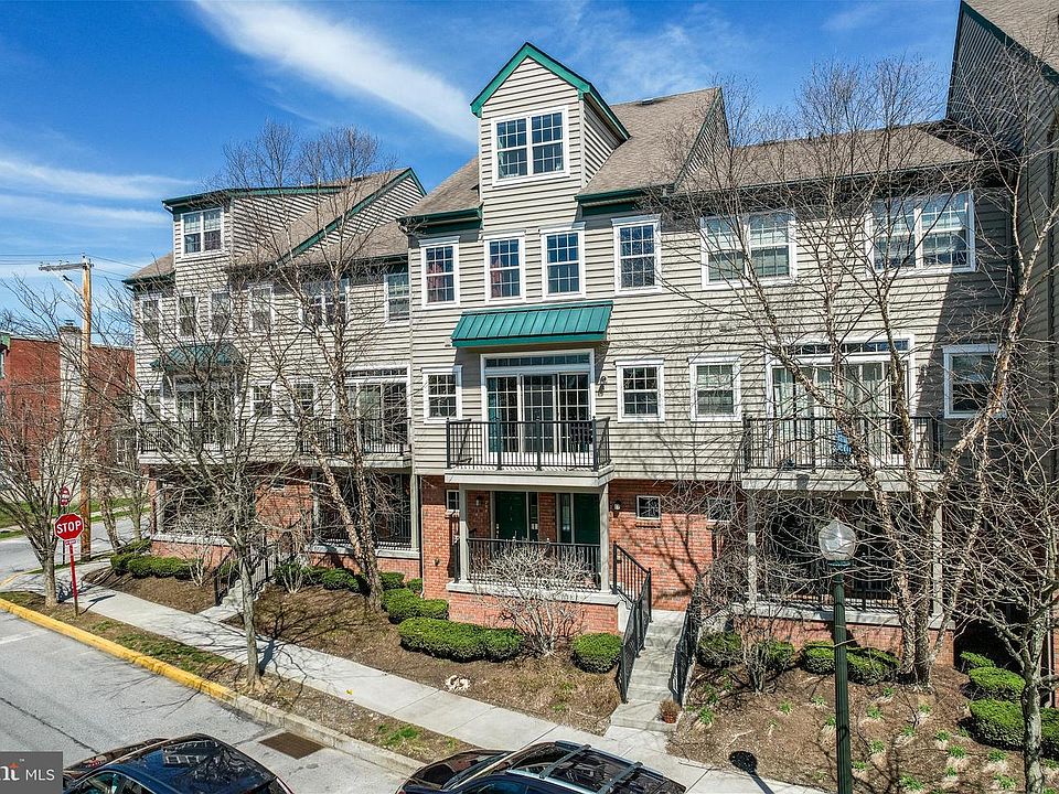 1st image of 208 Green St #6