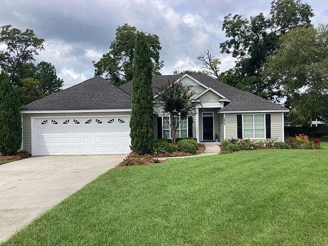 1st image of 3834 Edinburg Cir
