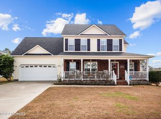 100 Pinyon Ct, Jacksonville, NC 28546