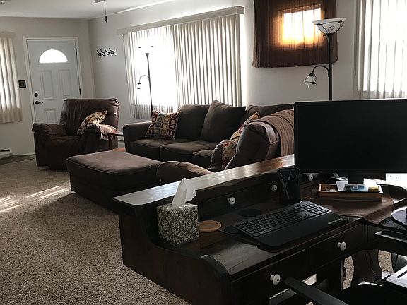3rd image of 703 Jamaica Blvd