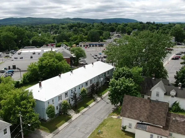 24-46 4th St, Pittsfield, MA 01201