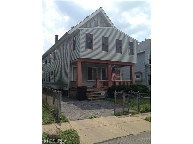 12416 Auburndale Ave photo 1